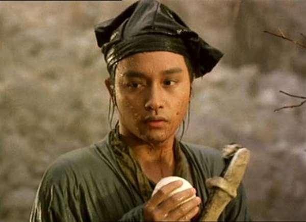 张国荣因病情失控,而从香港文华东方酒店24楼坠下,送医抢救后仍不幸