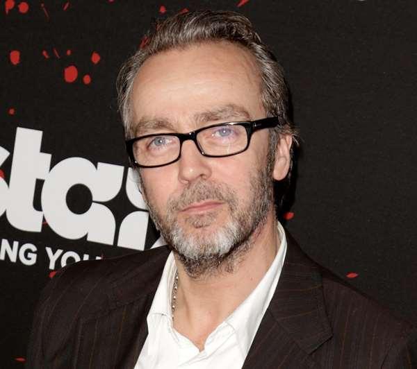 4,阿诺德&middot;沃斯洛(arnold vosloo) 饰演印何阗